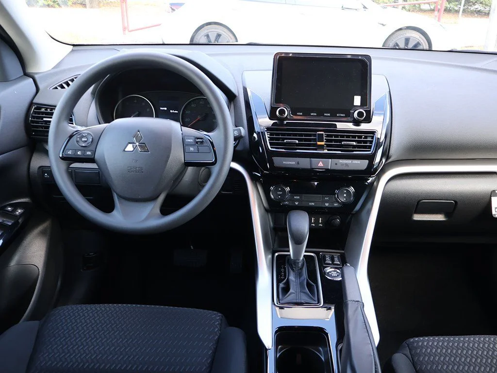 2026 Mitsubishi Eclipse Cross LE - Photo 40