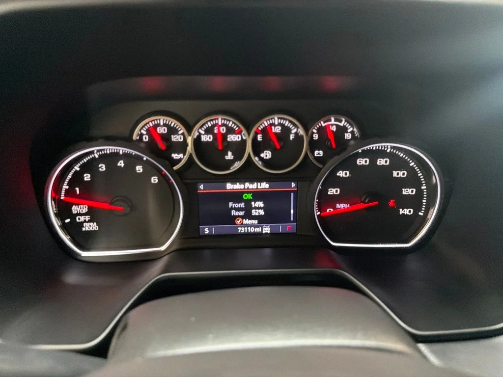 Used 2021 Black Chevrolet Z71 image 28