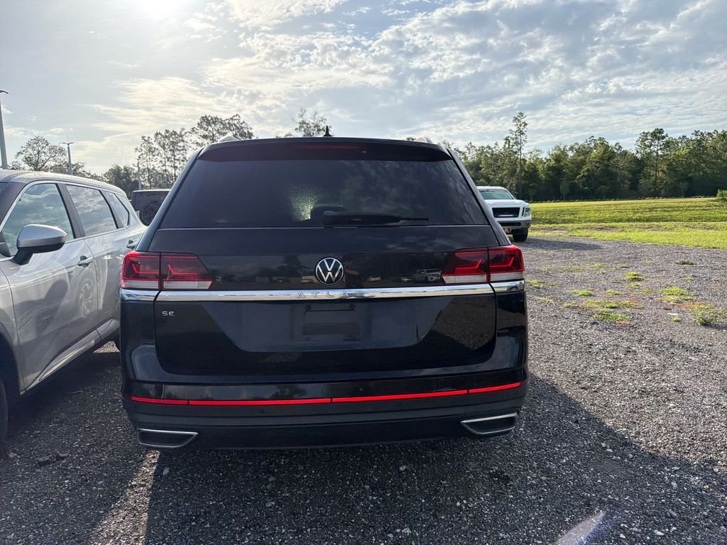 Used 2021 Deep Black Pearl Volkswagen 2.0T SE w/Technology image 6