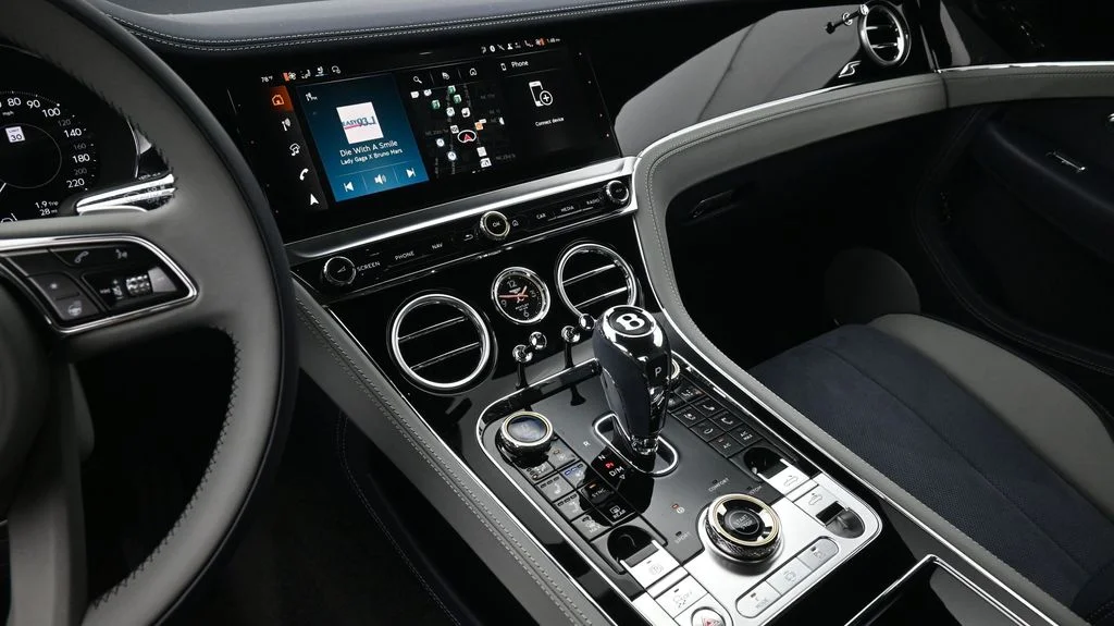 New 2026  Bentley  image 8