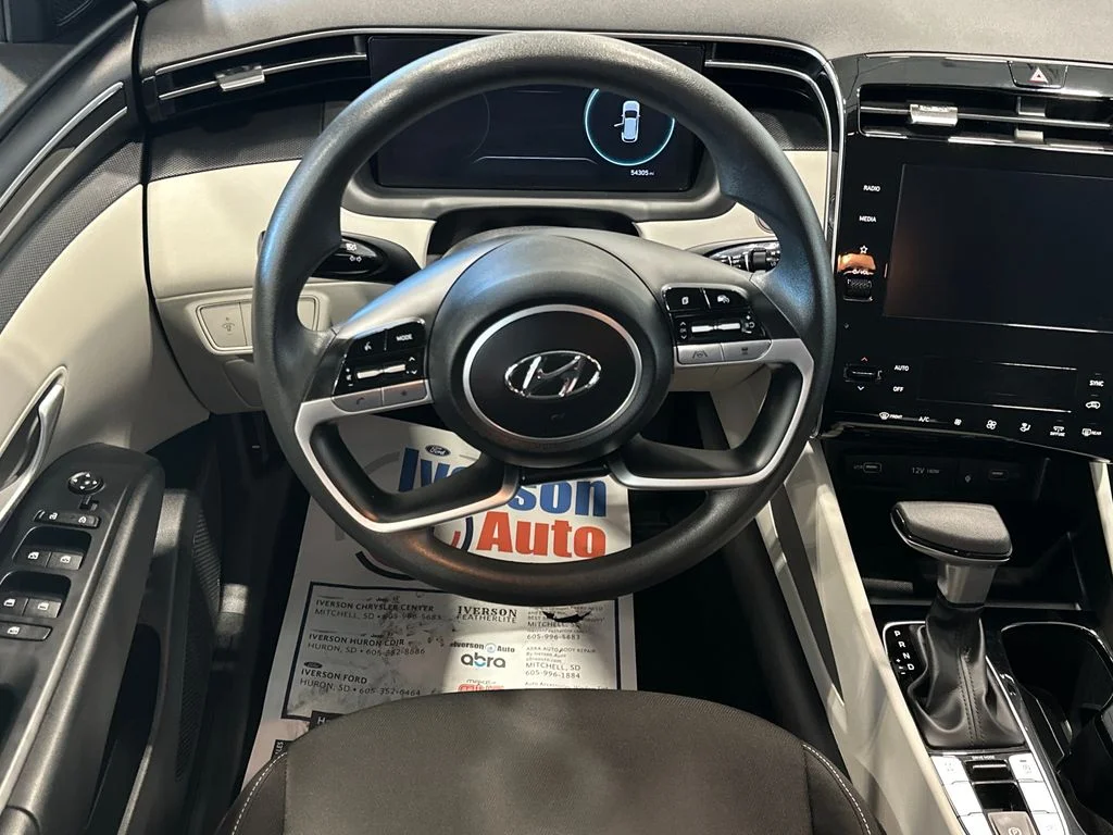 Used 2024 White Hyundai SEL image 33