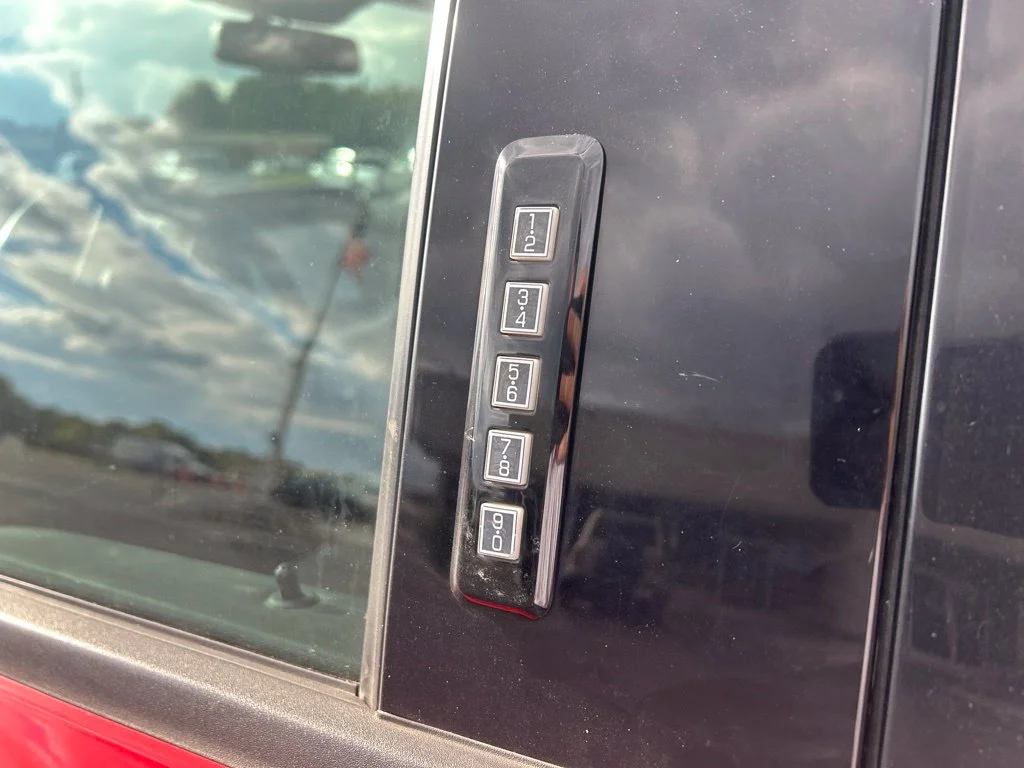 Used 2021 Race Red Ford XLT image 9