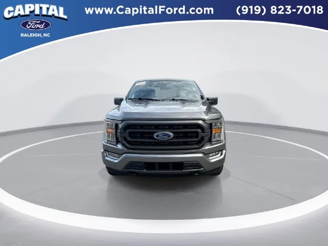 Used 2023 Gray Ford XLT image 3