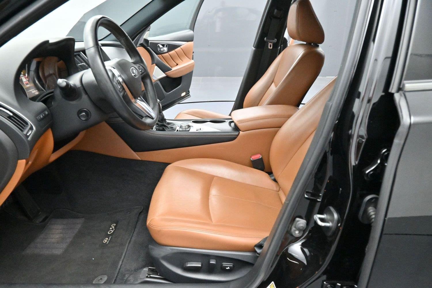 Used 2023 Black Obsidian INFINITI SENSORY image 13