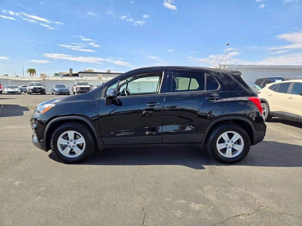 Used 2020 MOSAIC BLACK METALLIC Chevrolet LS image 3