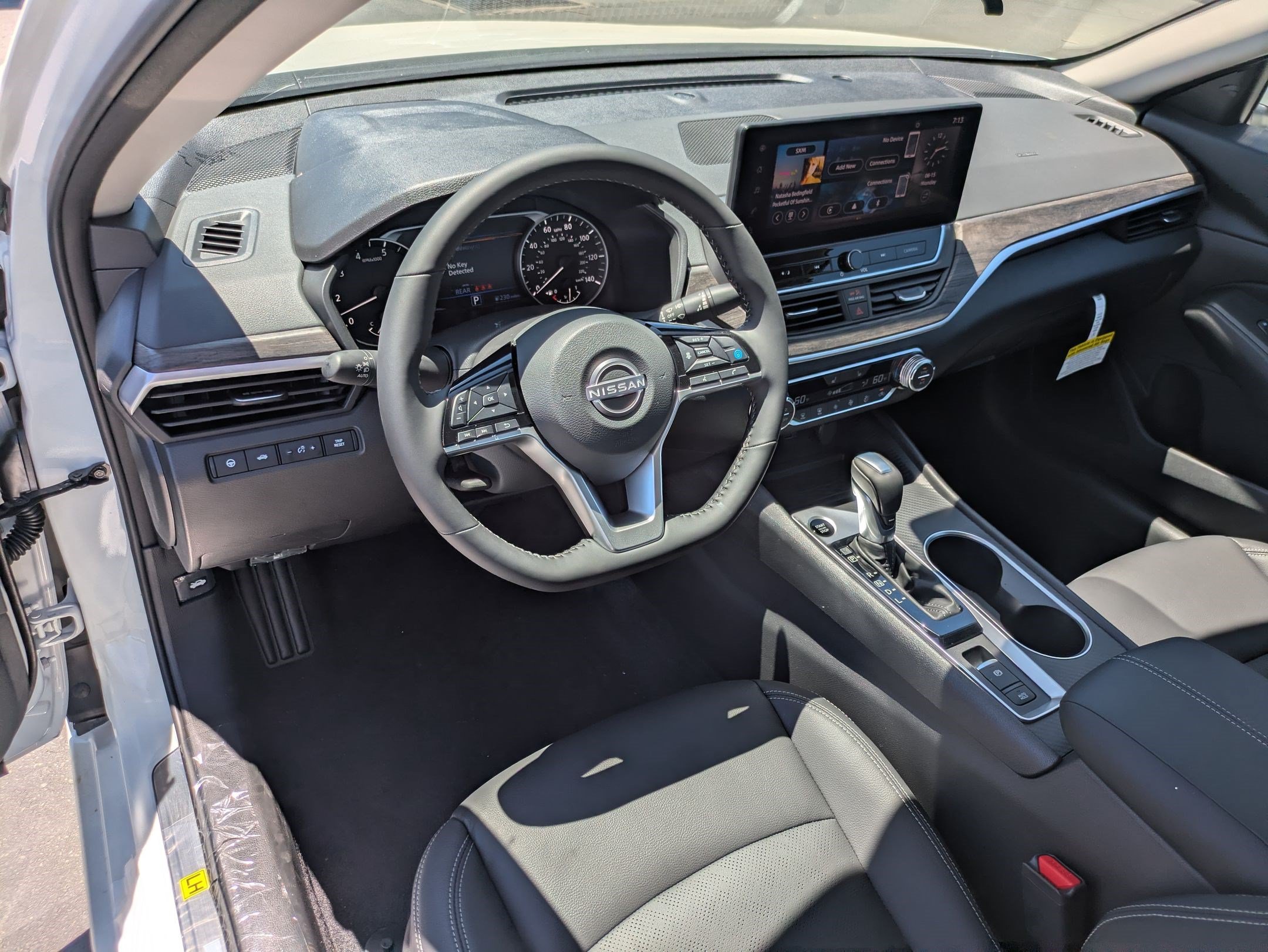 New 2026 Pearl White Tricoat Nissan SV image 10