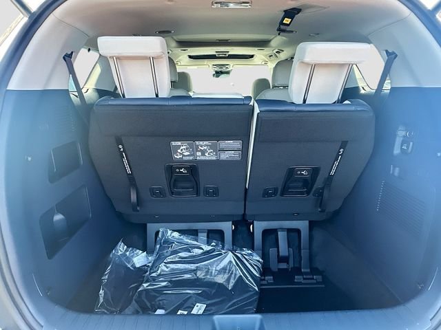 2025 Kia Carnival SX - Photo 27