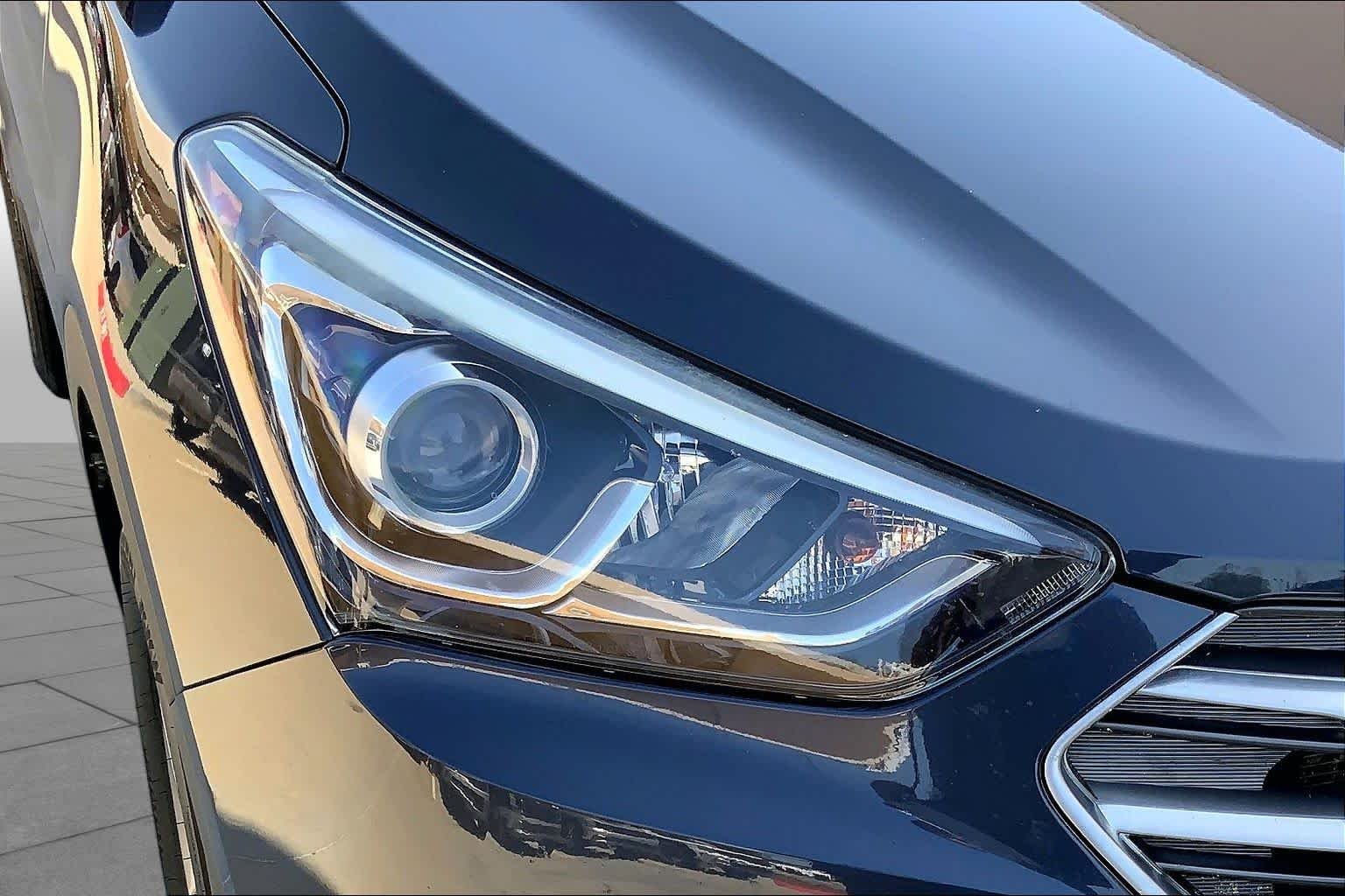 Used 2017 Marlin Blue Hyundai 2.4L image 27