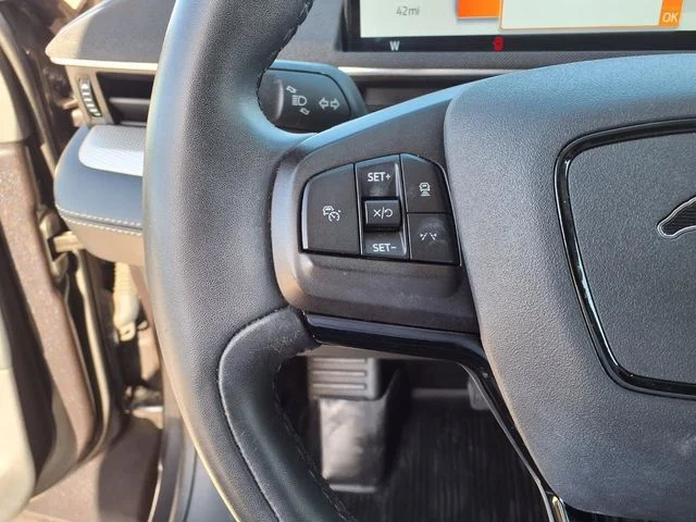 Used 2022 Gray Ford Select image 15