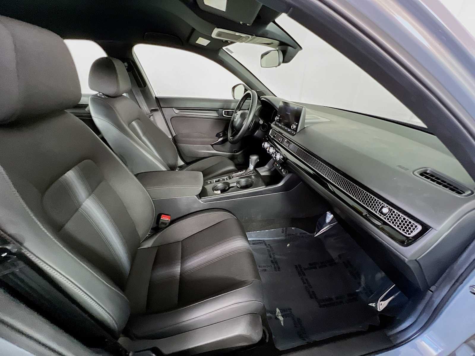 Used 2025 Urban Gray Pearl Honda Sport image 26