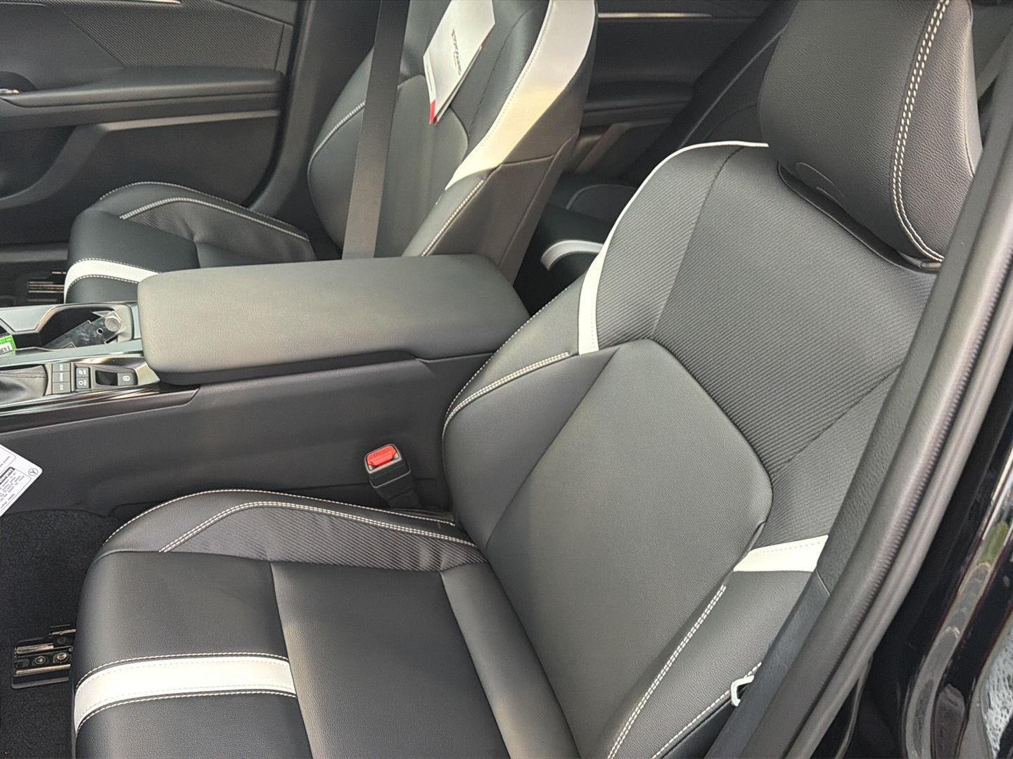 New 2026 Midnight Black Metallic Toyota SE image 29