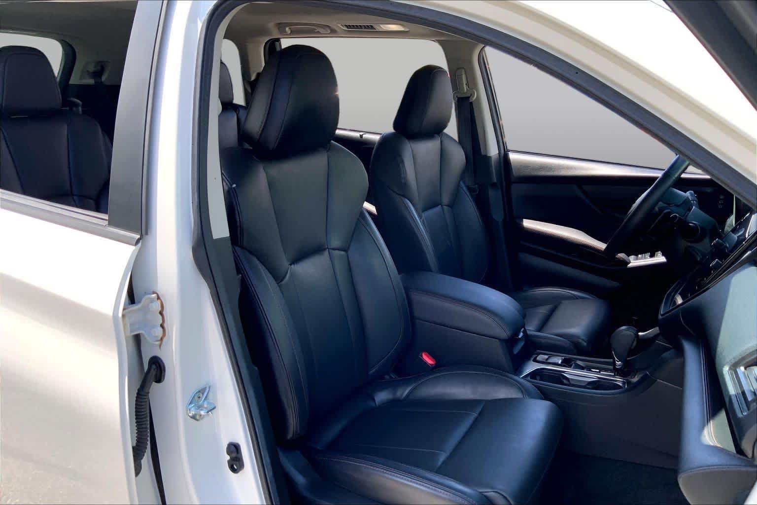 Pre-Owned 2025 Subaru Ascent Limited Bronze Edition