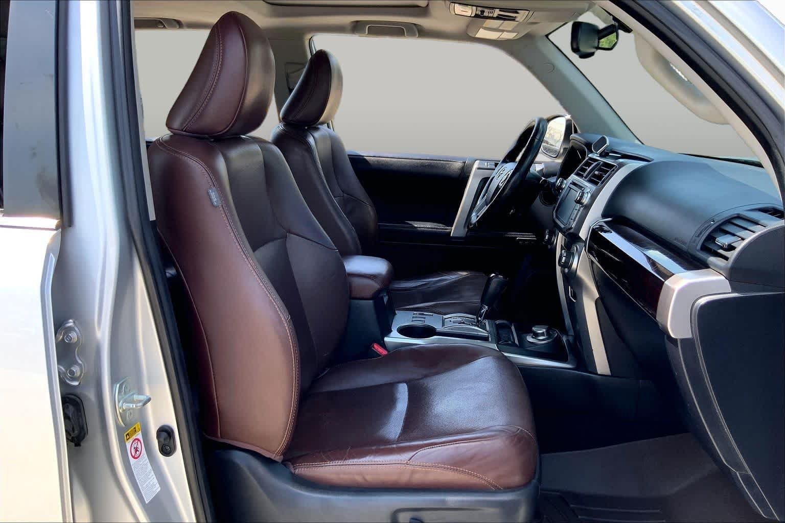 Used 2017 Classic Silver Metallic Toyota Limited image 9