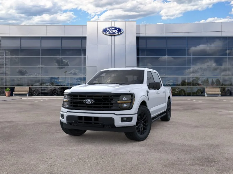 New 2026 Oxford White Ford XLT image 2