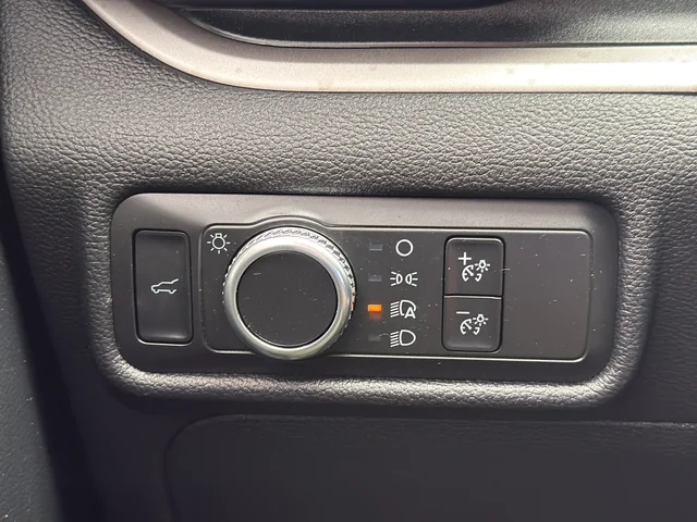 Used 2020 White Ford XLT image 31