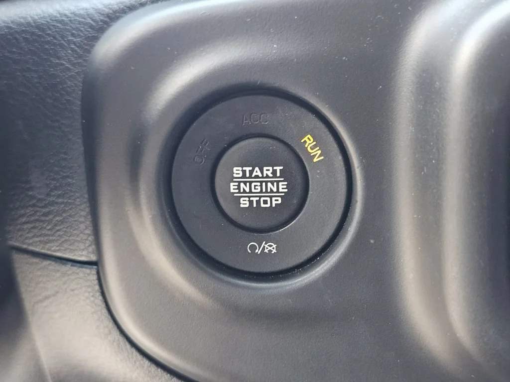 Used 2020 Granite Crystal Jeep Rubicon image 24