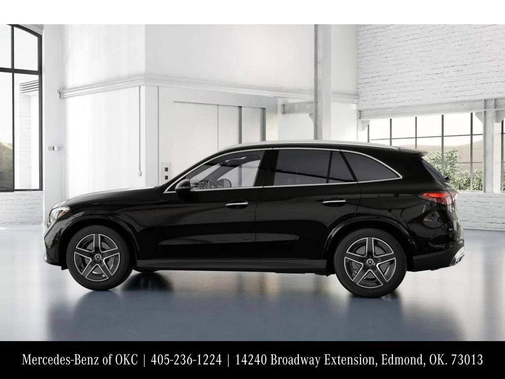 Used 2026 Black Mercedes-Benz GLC 300 image 33