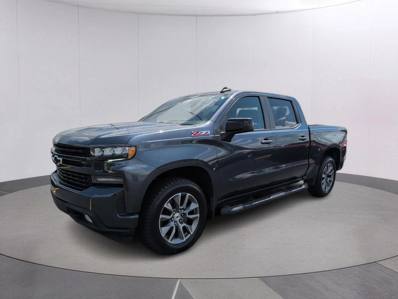 Used 2021 SHADOW GRAY METALLIC Chevrolet RST image 1