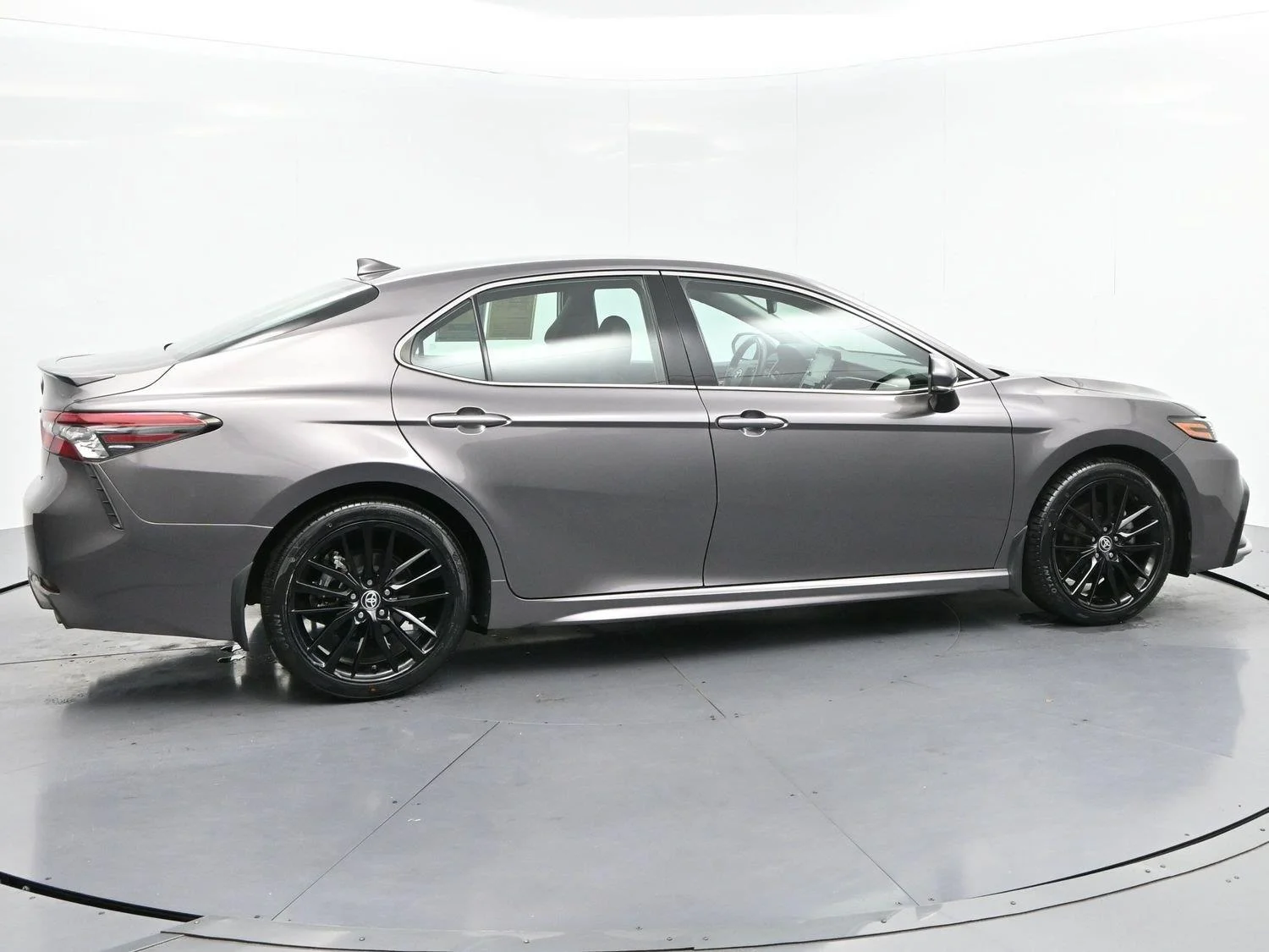 Used 2022 Predawn Gray Mica Toyota XSE image 8