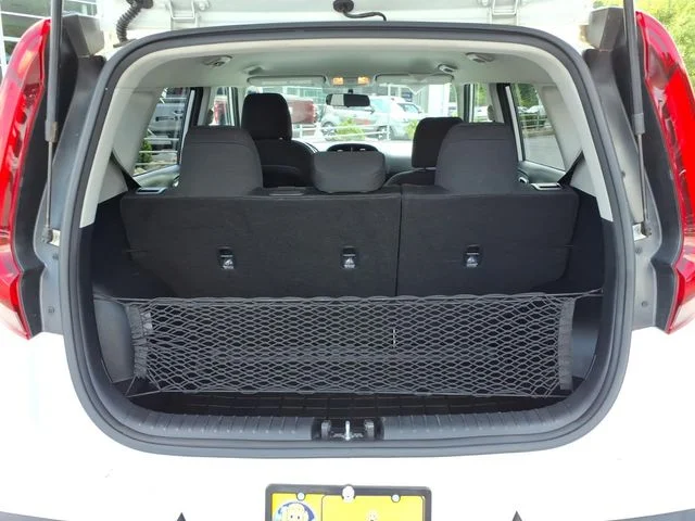 Used 2020 White Kia X-Line image 9