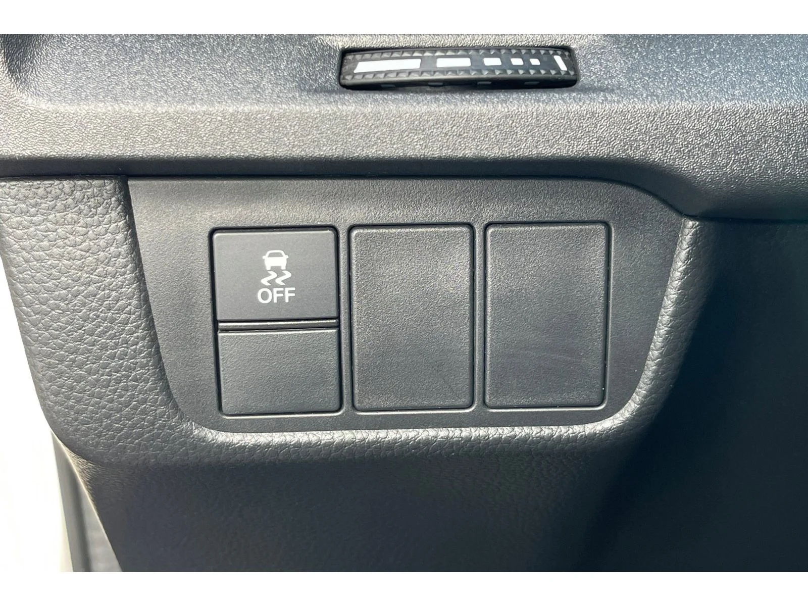 Used 2024 Platinum White Pearl Honda EX image 39