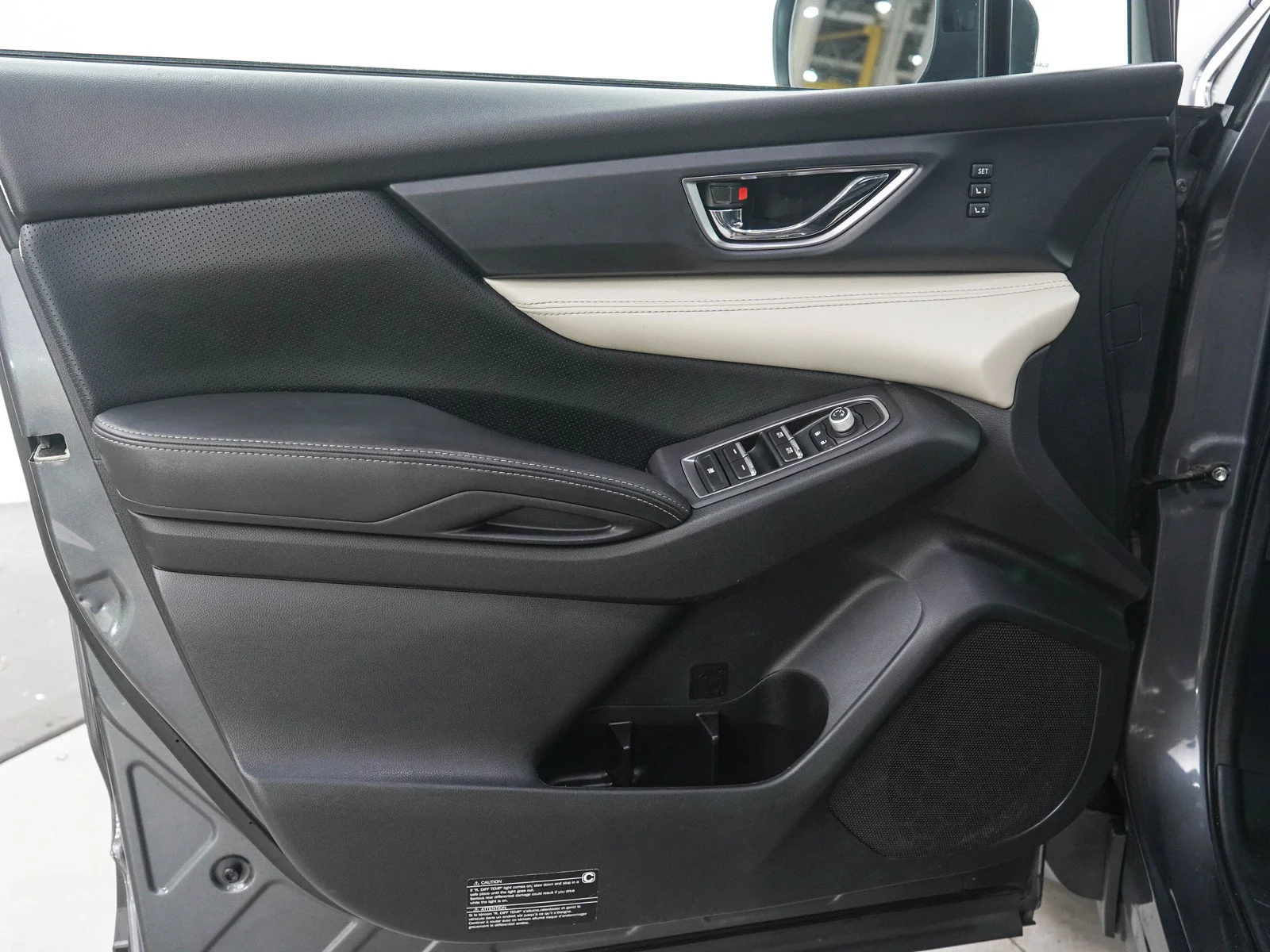 Used 2020 Magnetite Gray Metallic Subaru Limited image 24
