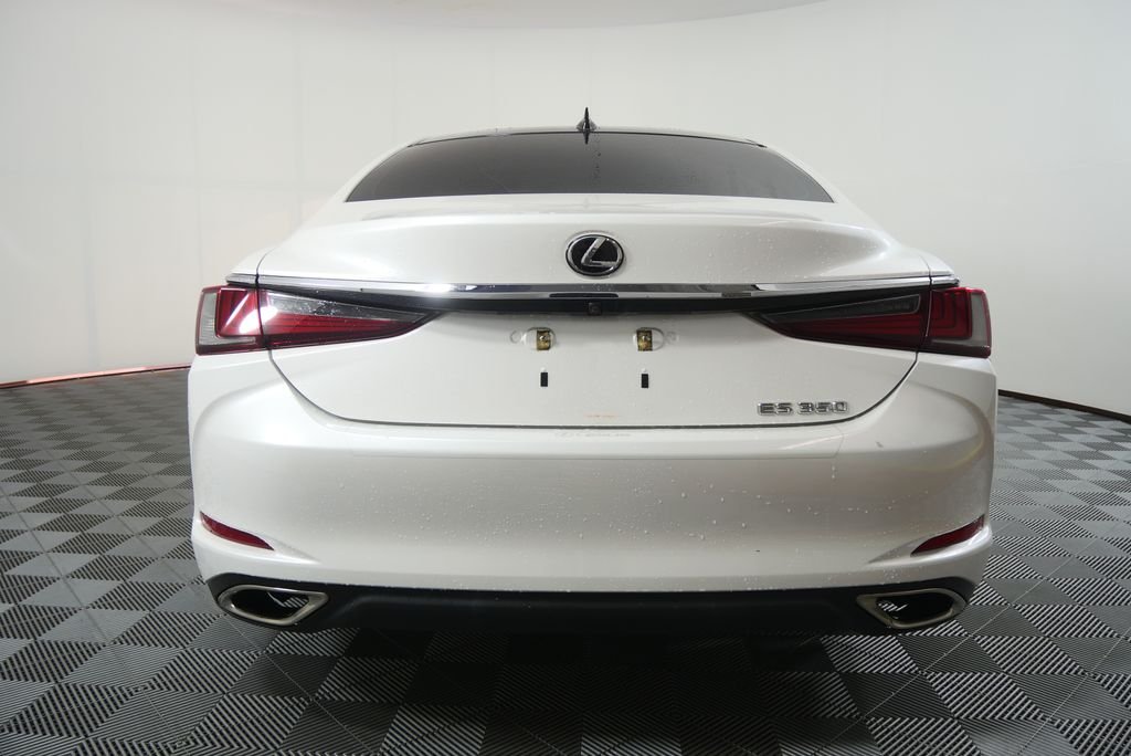 Used 2019 White Pearl Lexus 350 image 4