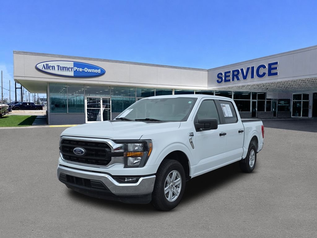 Used 2023 Oxford White Ford XLT image 3