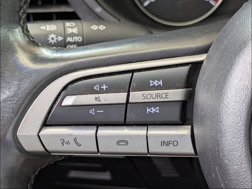 Used 2021 Deep Crystal Blue Mazda Select image 19