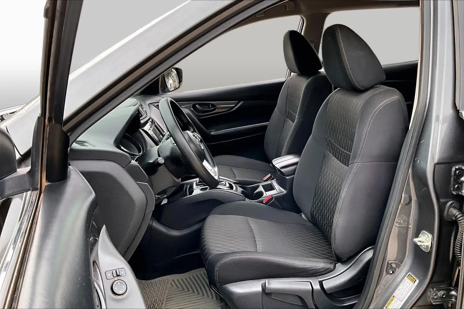 Used 2019 Gun Metallic Nissan S image 8