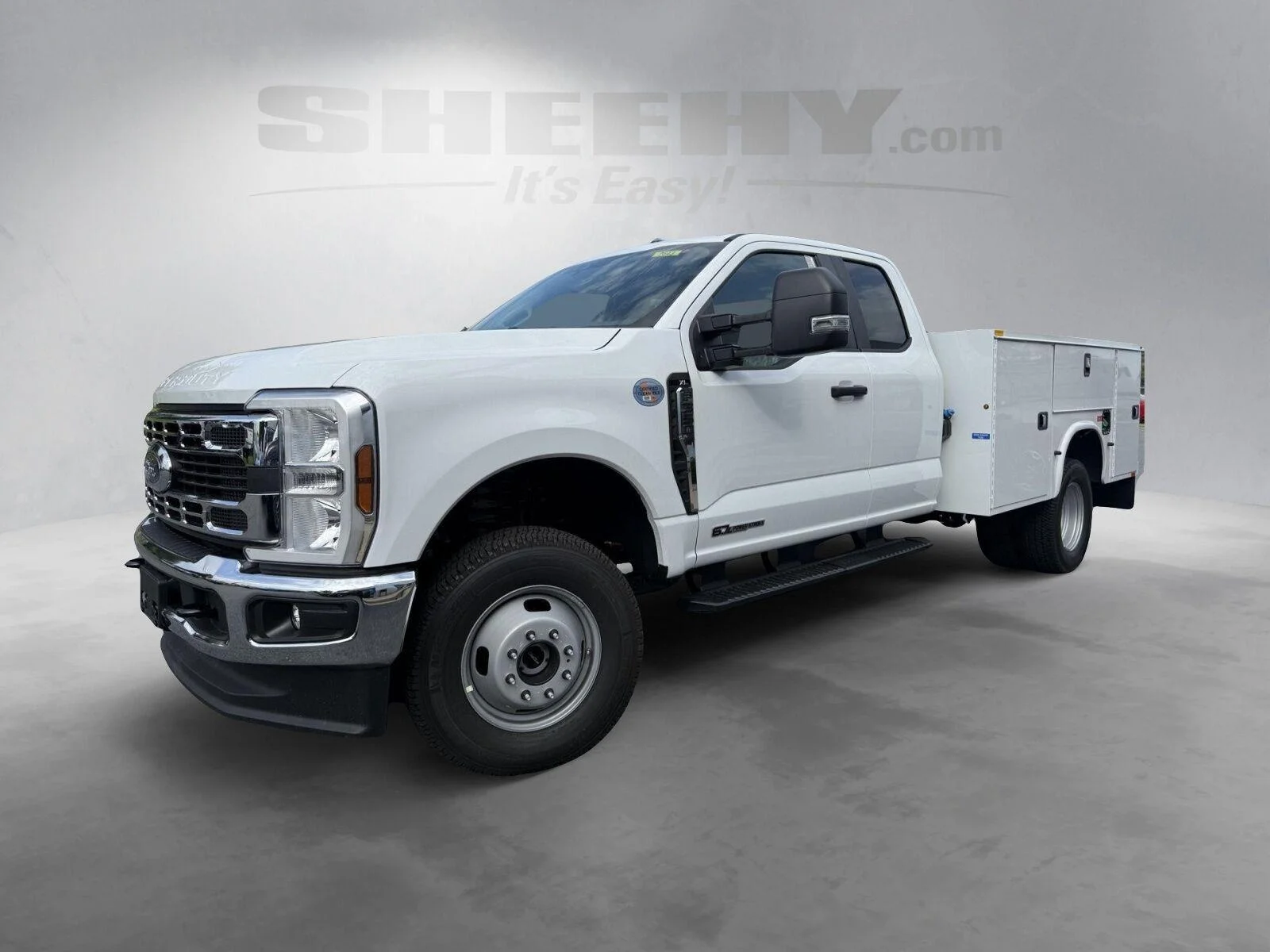 New 2026 Oxford White Ford XL image 5