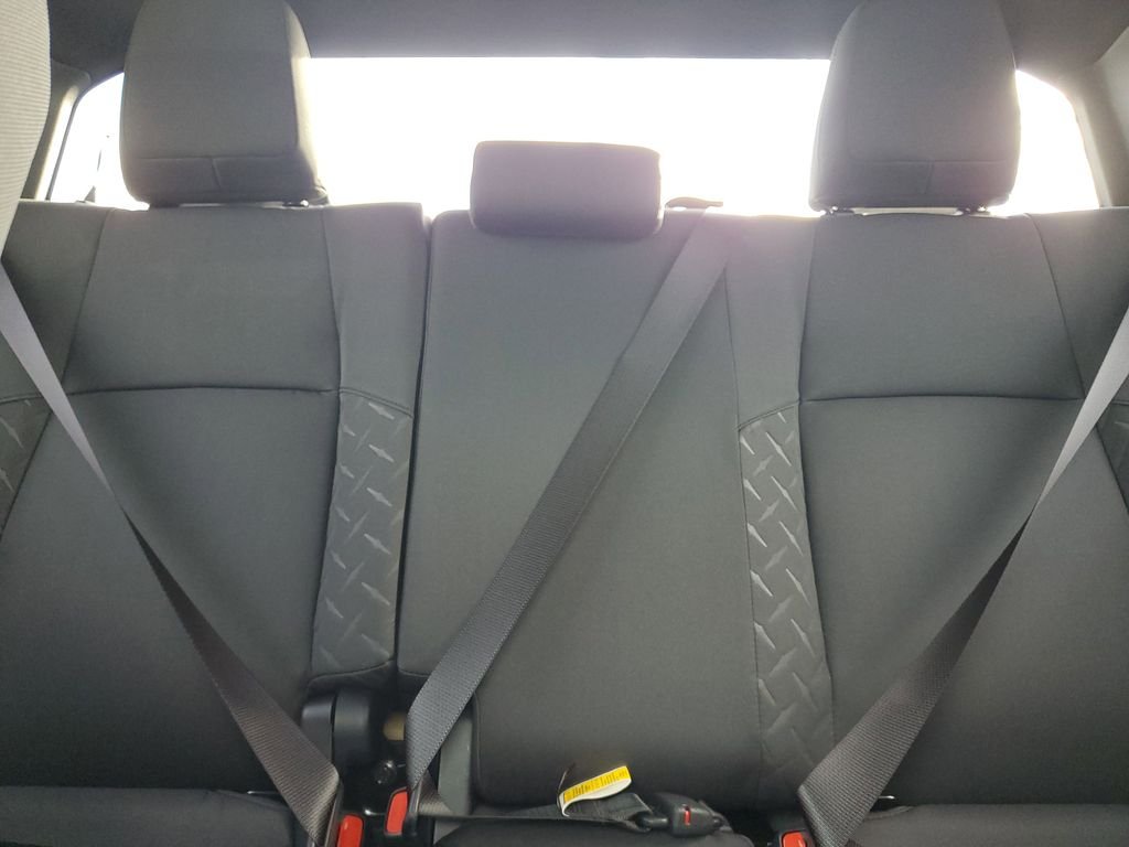 2025 Toyota Tacoma SR5 - Photo 25