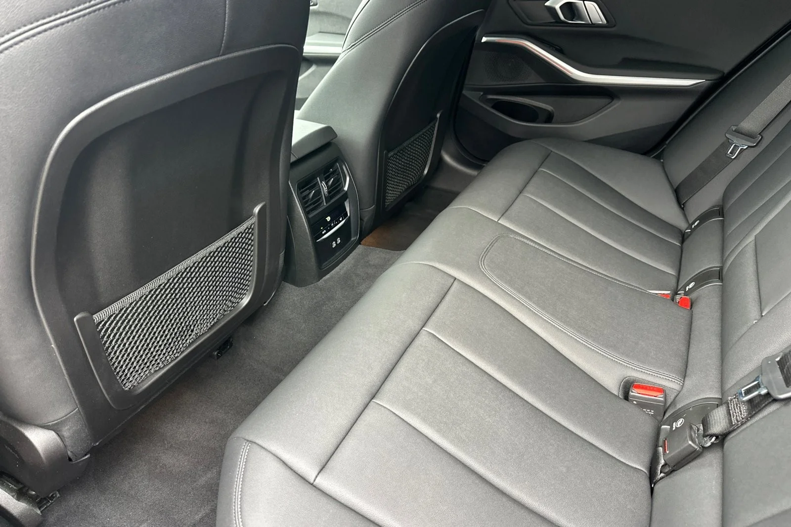 Used 2021 Black Sapphire Metallic BMW M340i image 11