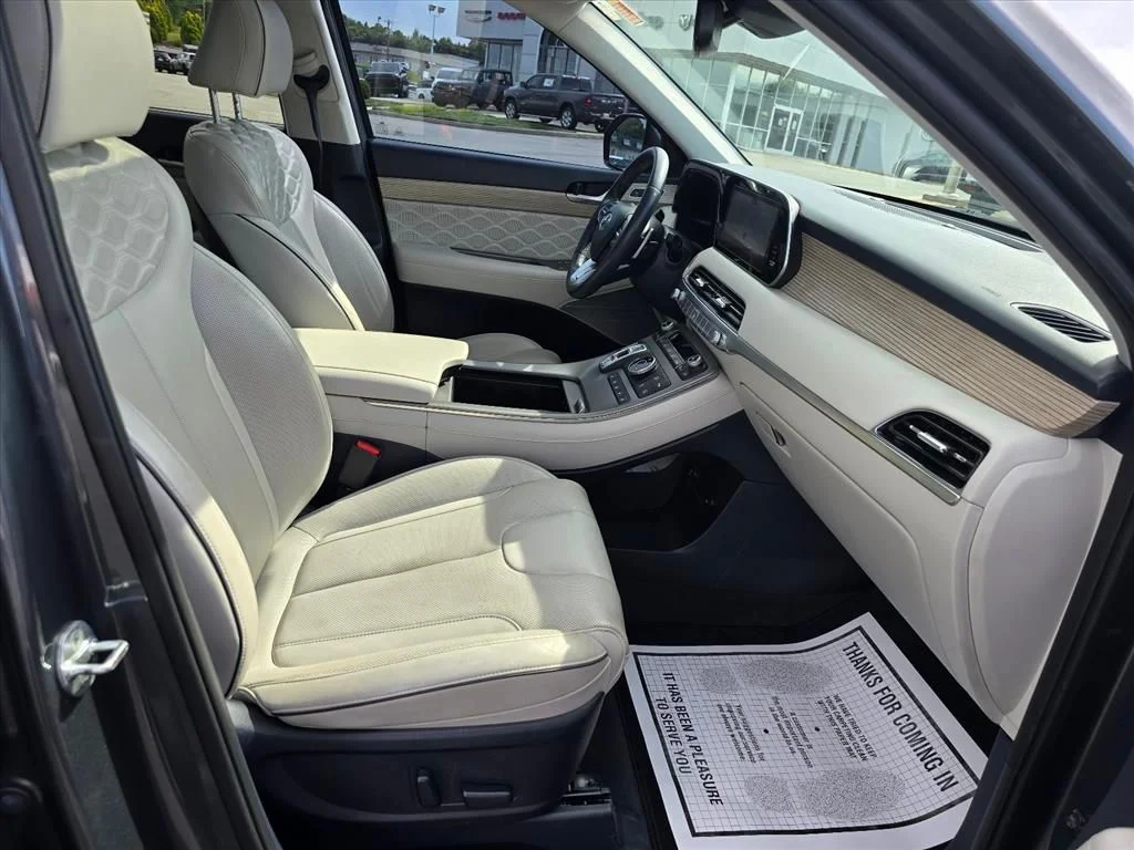 Used 2022 Gray Hyundai Calligraphy image 15