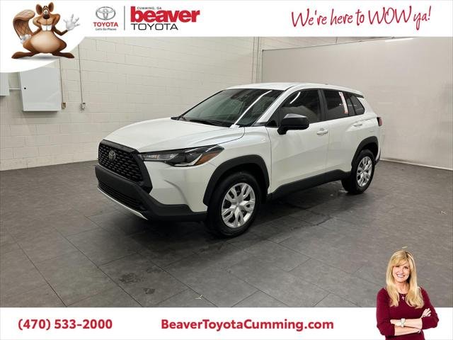 Certified Used 2022 Wind Chill Pearl Toyota L image 1