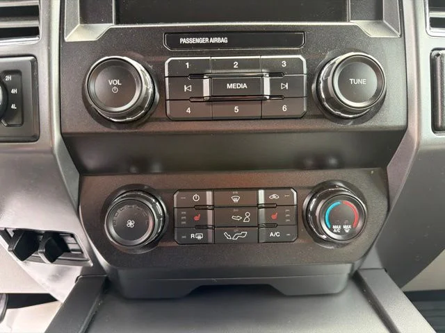 Used 2019 Agate Black Metallic Ford XLT image 22
