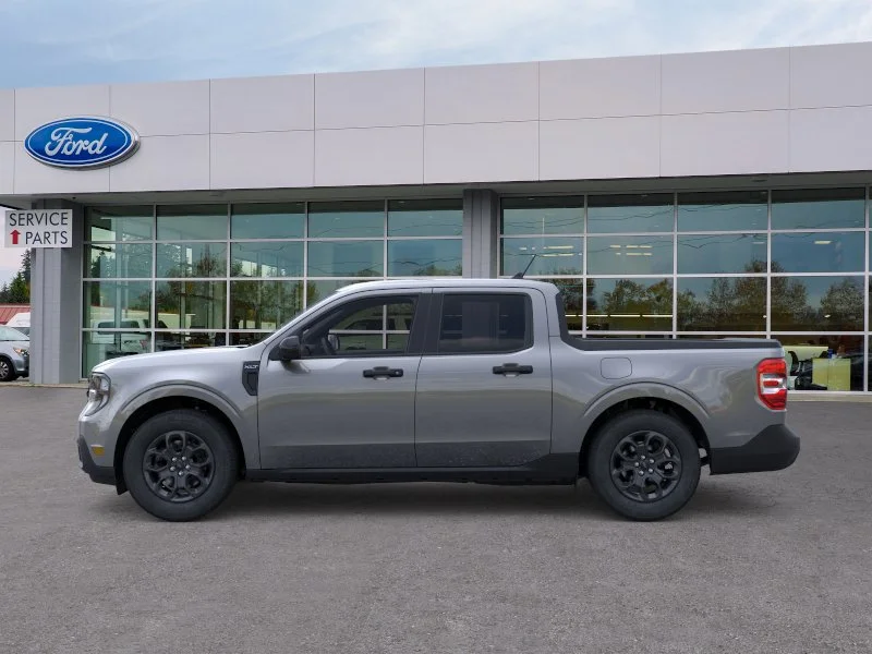 New 2025 Carbonized Gray Metallic Ford XLT image 35