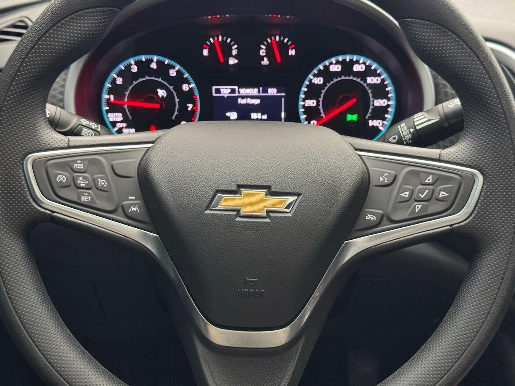 Used 2024 Summit White Chevrolet LT image 19