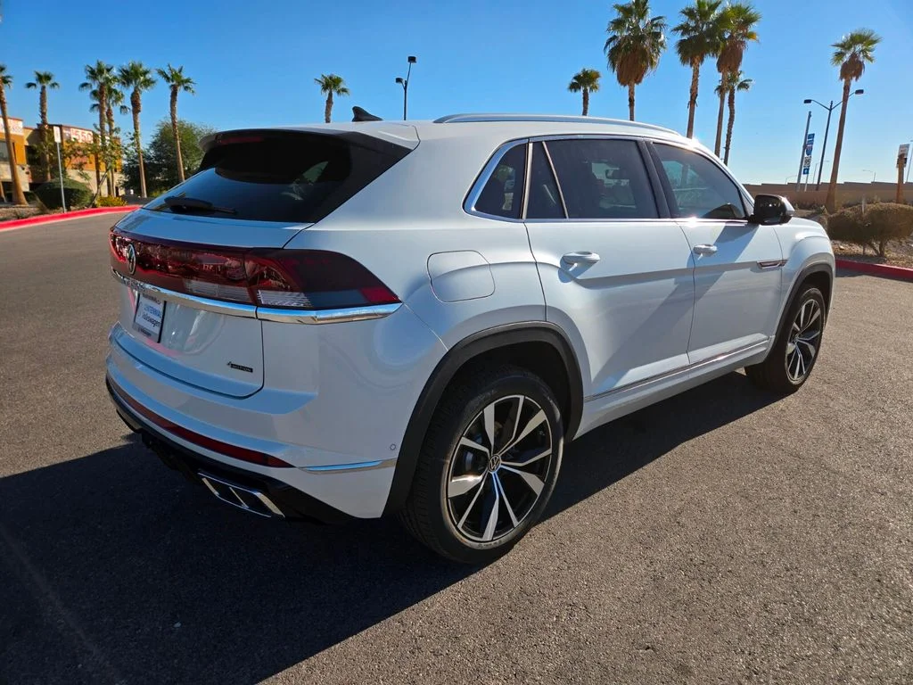 New 2026  Volkswagen 2.0T SEL Premium R-Line image 4