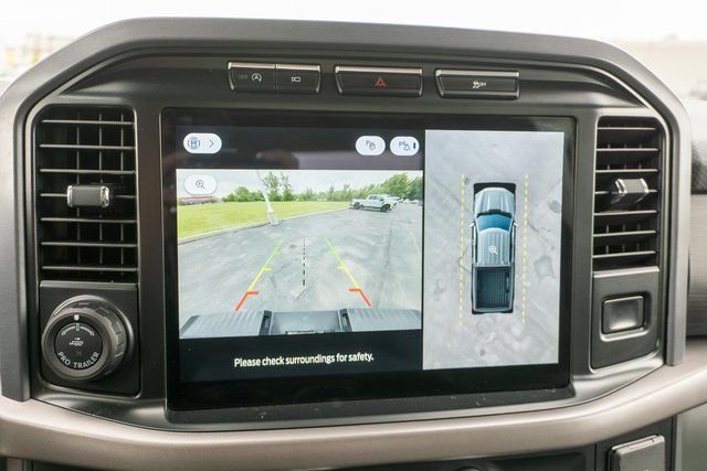 Used 2024 Agate Black Metallic Ford XLT image 24