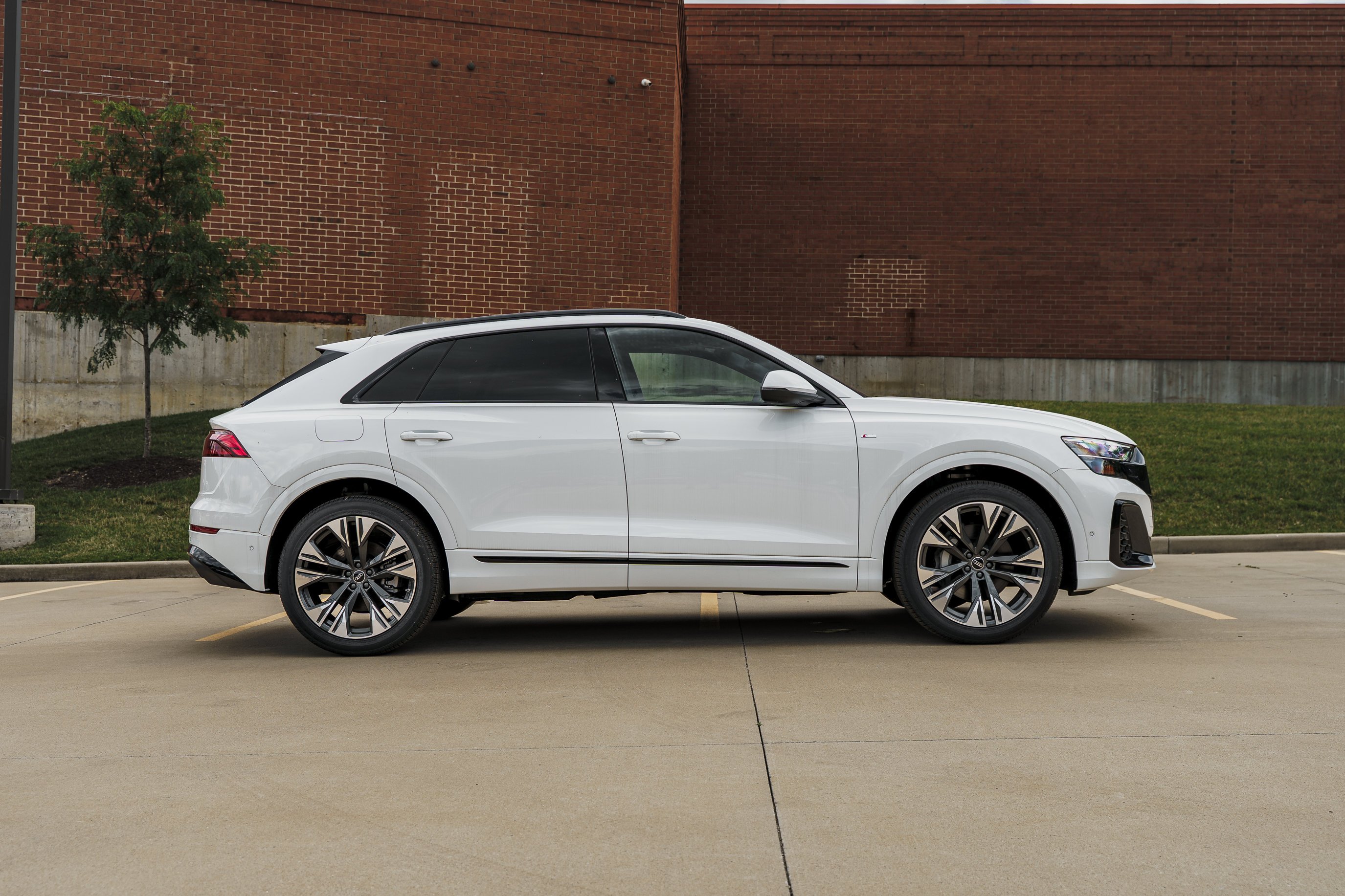 New 2026 Glacier White Metallic Audi Premium Plus image 3