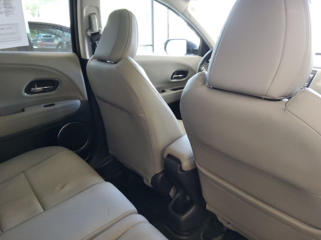 Used 2019  Honda EX-L image 17