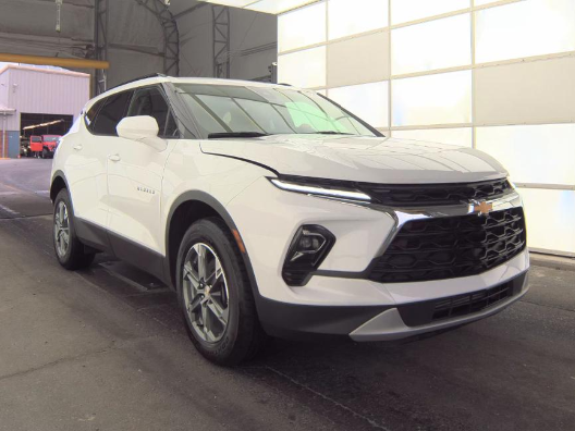 Used 2024 White Chevrolet LT image 2