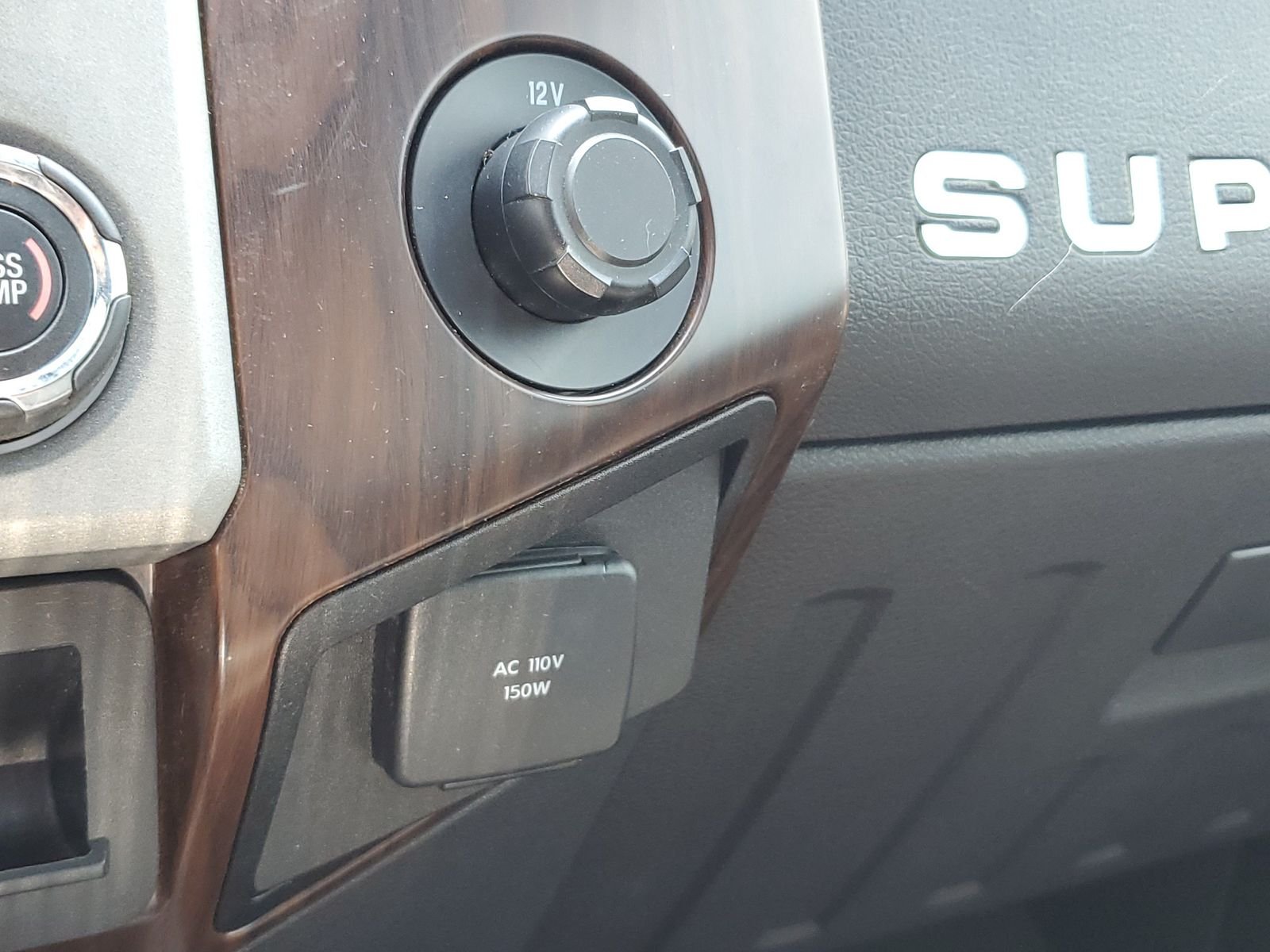 Used 2016 Black Ford Lariat image 29