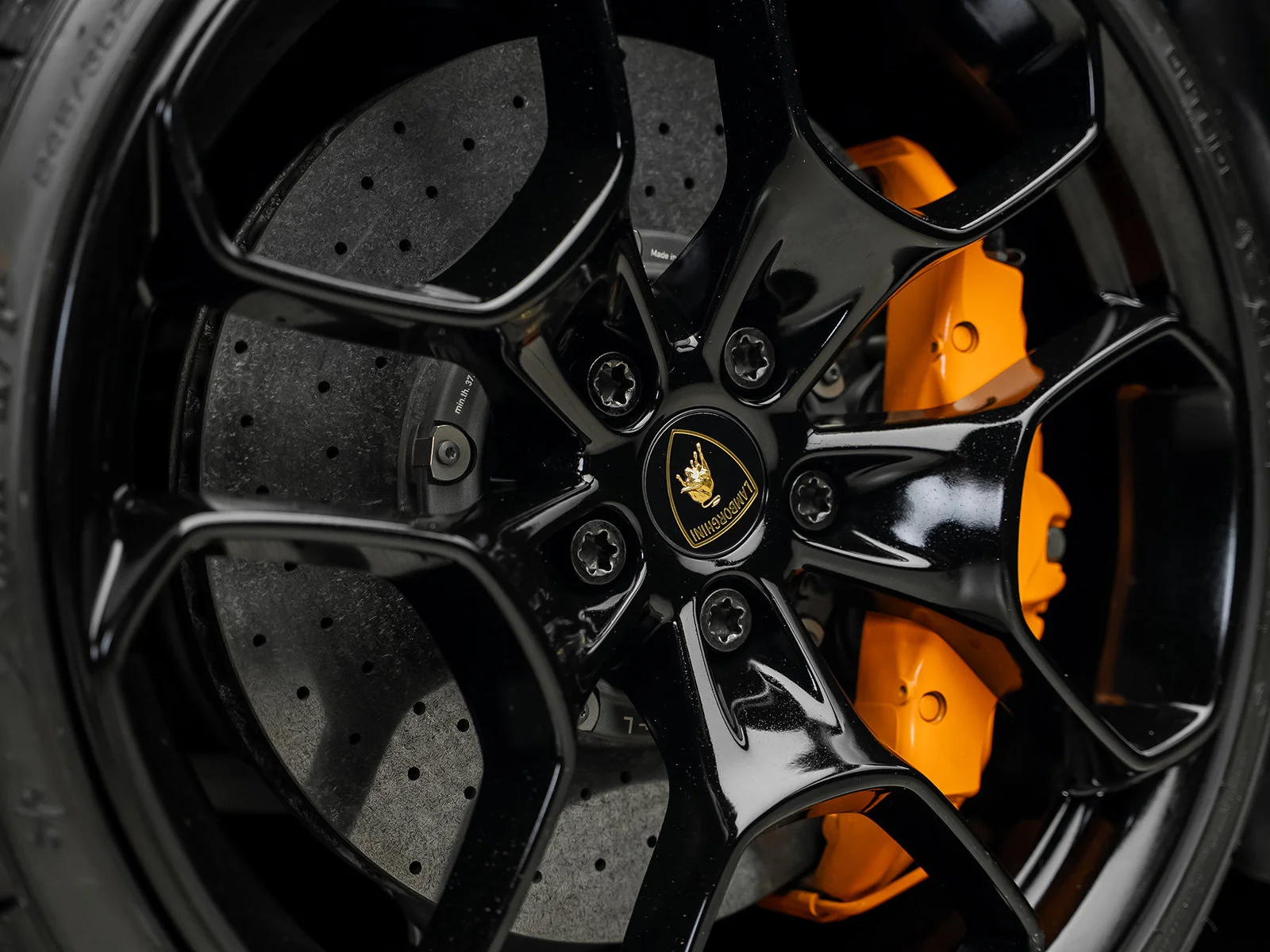 Used 2015 Black Lamborghini LP610-4 image 22