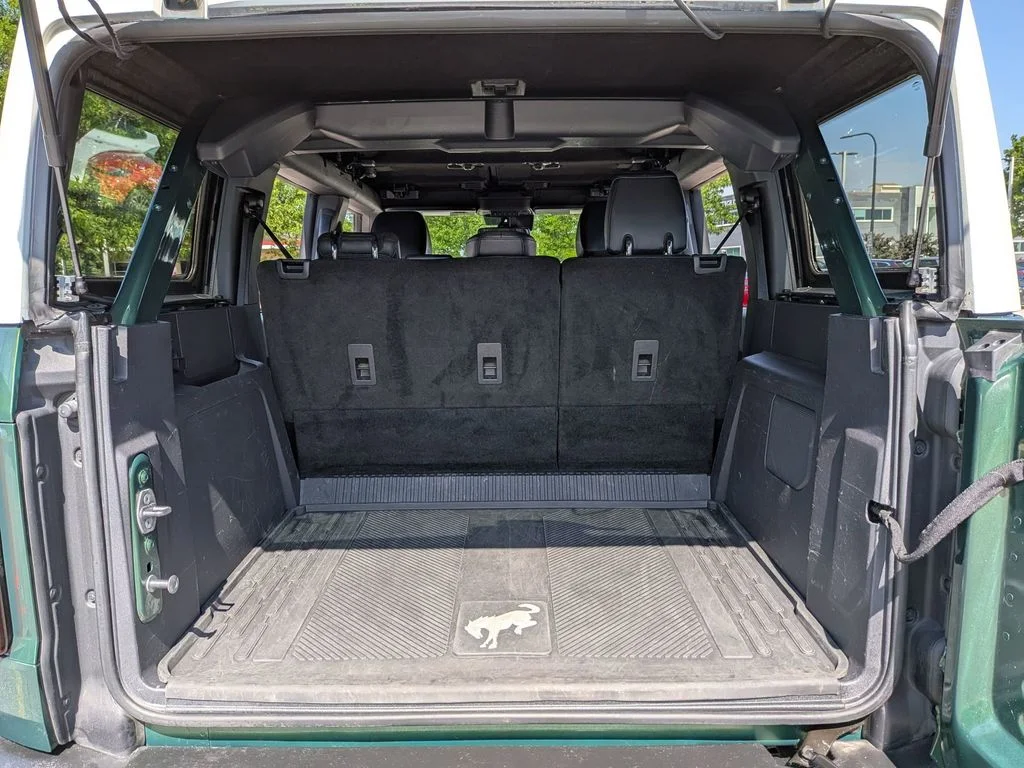 Used 2022 Green Ford Wildtrak image 26