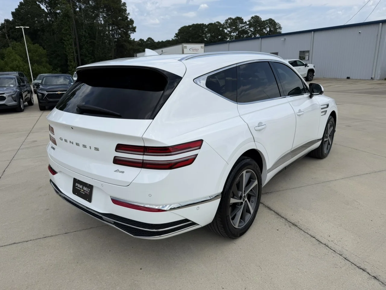 Used 2025 White Genesis 2.5T Advanced image 6