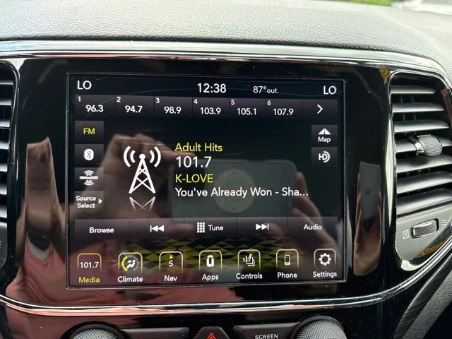 Used 2021 Red Jeep Laredo X image 19