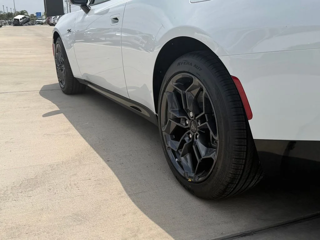 New 2026 White Knuckle Exterior Paint Dodge R/T image 9