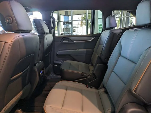 2026 GMC Acadia AT4 - Photo 14
